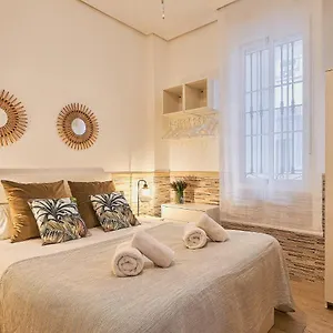 Solsur Patio Andaluz Prémium , Málaga Spagna